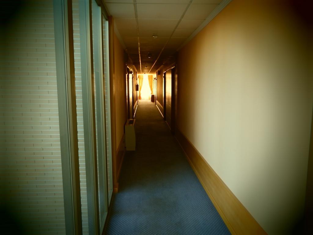 Hotel Isur Llerena Bagian luar foto
